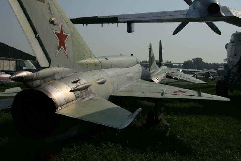 114_MiG-21